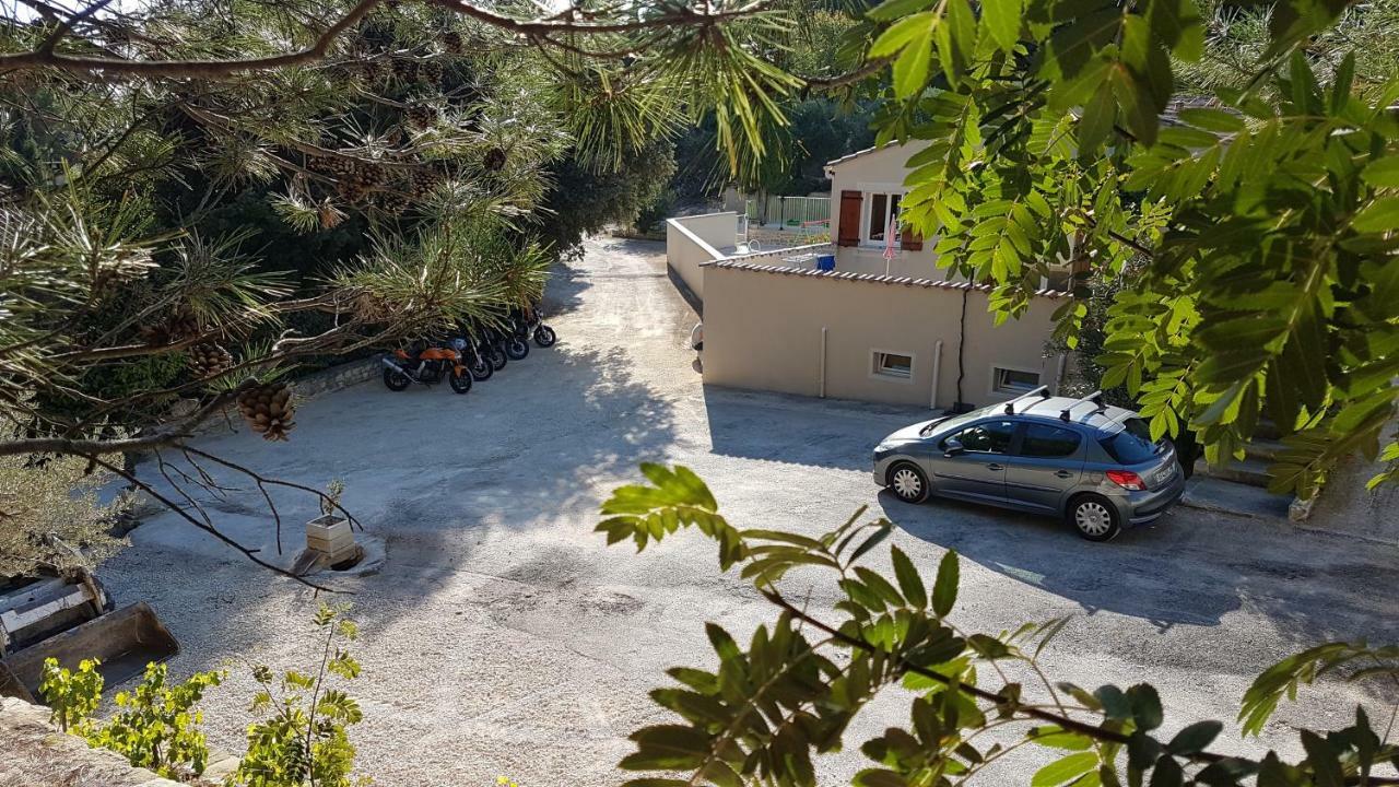 Chambre Pour Cyclistes Au Mt Ventoux Le Barroux ภายนอก รูปภาพ